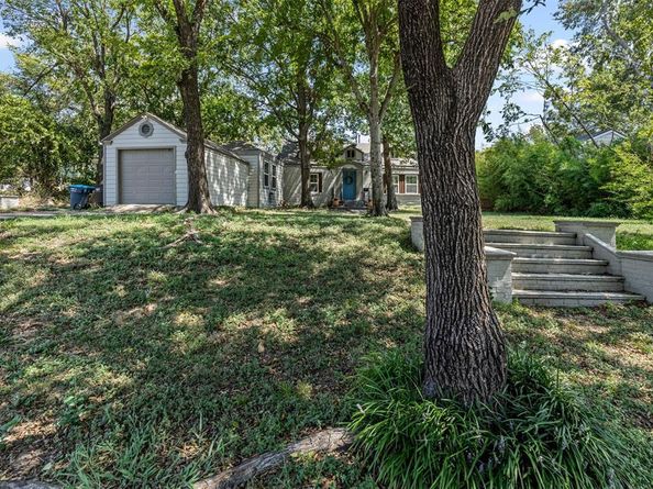 1808  Glenwick Drive , Fort Worth Texas 76114