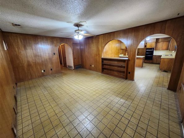 3209  Oriole Lane , Denton Texas 76209