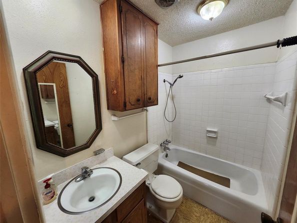 3209  Oriole Lane , Denton Texas 76209