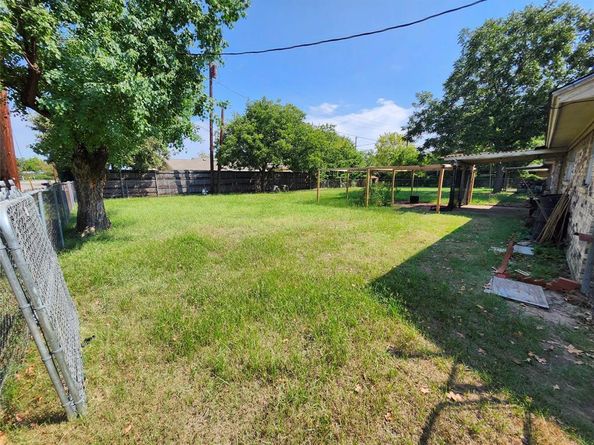 3209  Oriole Lane , Denton Texas 76209