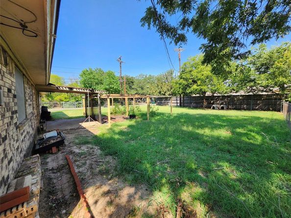 3209  Oriole Lane , Denton Texas 76209