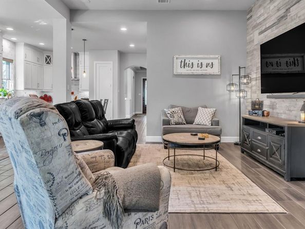 1100  14th Street , Argyle Texas 76226