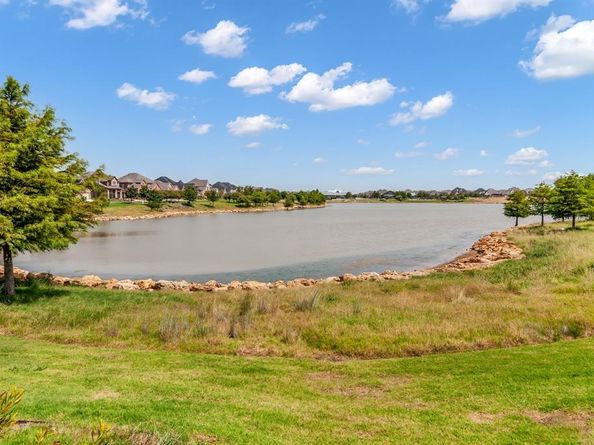 1100  14th Street , Argyle Texas 76226