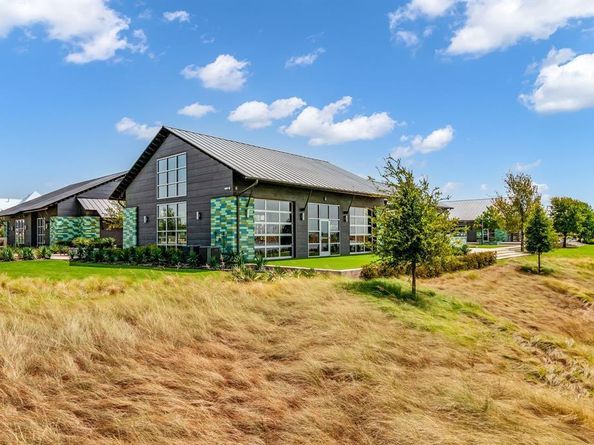 1100  14th Street , Argyle Texas 76226