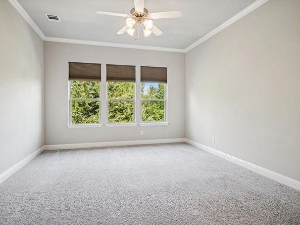 561  Reale Drive , Irving Texas 75039