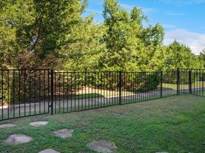 561  Reale Drive , Irving Texas 75039