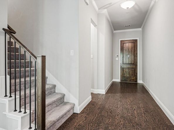 561  Reale Drive , Irving Texas 75039