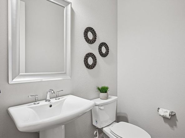 561  Reale Drive , Irving Texas 75039