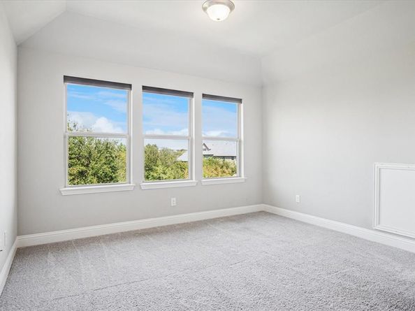 561  Reale Drive , Irving Texas 75039