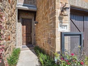 561  Reale Drive , Irving Texas 75039