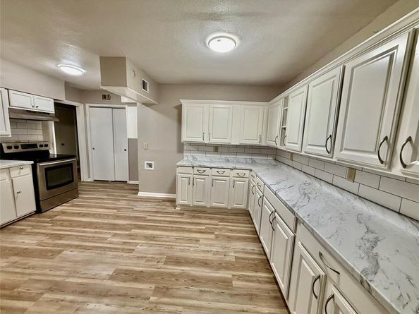 3606  Marsh Lane Place , Dallas Texas 75220