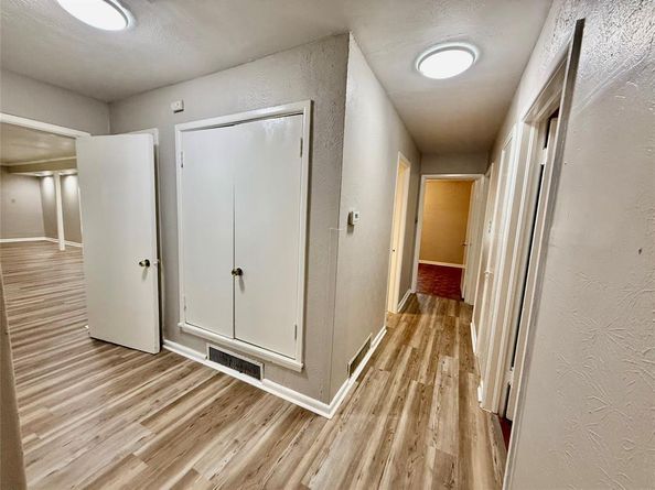 3606  Marsh Lane Place , Dallas Texas 75220