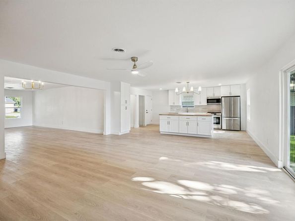 12226  Hoblitzelle Drive , Dallas Texas 75243