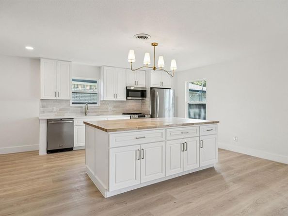 12226  Hoblitzelle Drive , Dallas Texas 75243