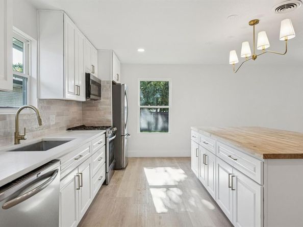 12226  Hoblitzelle Drive , Dallas Texas 75243