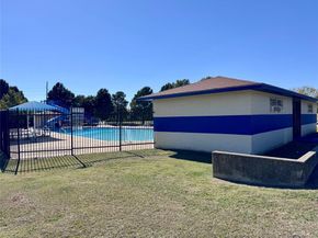 2209 W E Roberts Street , Grand Prairie Texas 75051