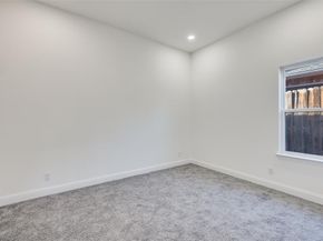 2209 W E Roberts Street , Grand Prairie Texas 75051