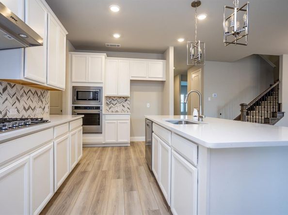 2436  Yosemite Way , Corinth Texas 76210