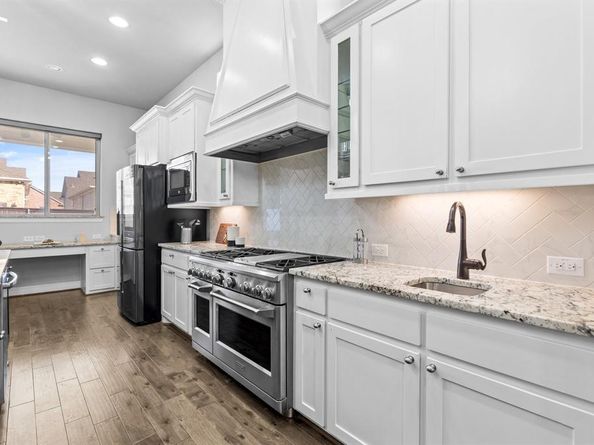 2812  Orchid Street , Carrollton Texas 75007