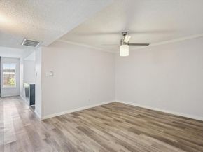 513  Towne House Lane , Richardson Texas 75081