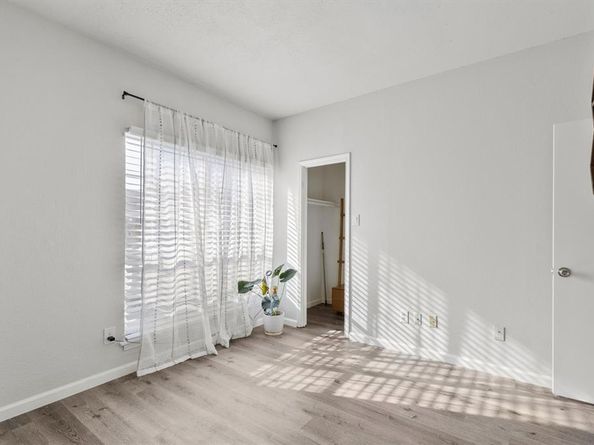 3550  Country Square Drive  111, Carrollton Texas 75006