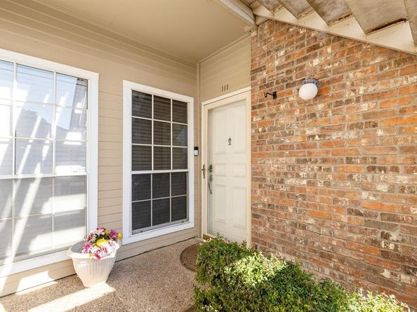 3550  Country Square Drive  111, Carrollton Texas 75006