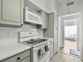 3550  Country Square Drive  111, Carrollton Texas 75006