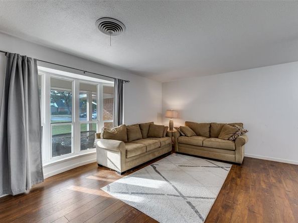 1603  Miller Court , Pantego Texas 76013