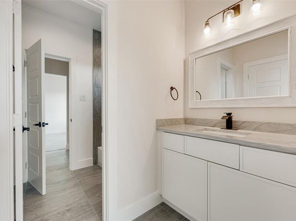6046  Plum Dale Road , Dallas Texas 75241