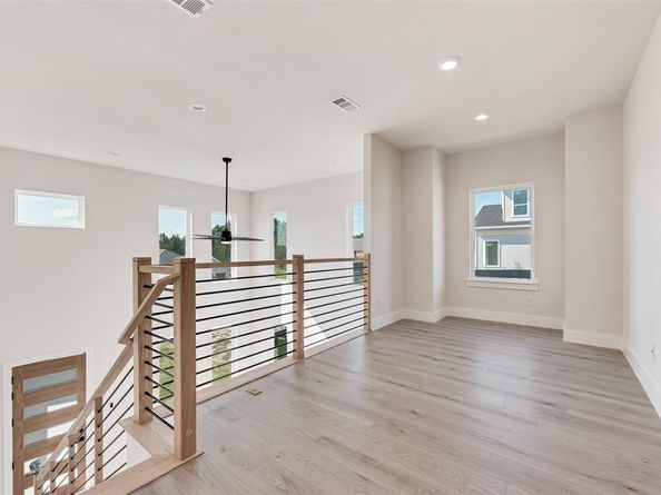 6046  Plum Dale Road , Dallas Texas 75241