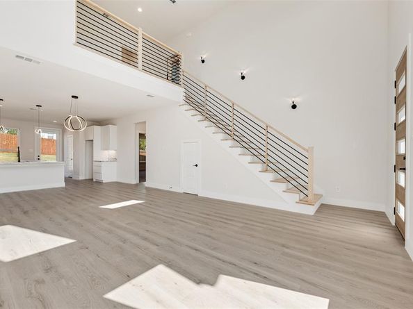 6046  Plum Dale Road , Dallas Texas 75241