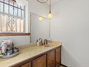 1617  Meadow lane Terrace , Fort Worth Texas 76112