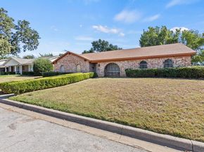 1617  Meadow lane Terrace , Fort Worth Texas 76112