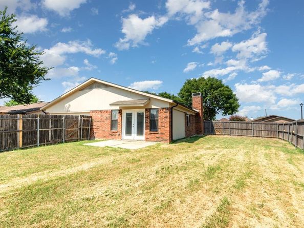 1006  Bellflower Court , Carrollton Texas 75007