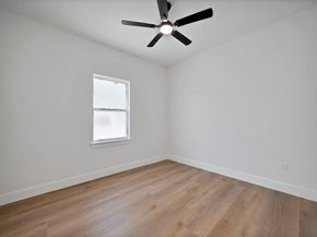 1130 E Hattie Street , Fort Worth Texas 76104