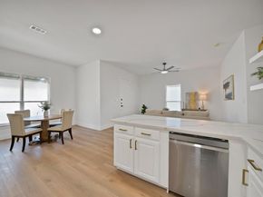 1130 E Hattie Street , Fort Worth Texas 76104