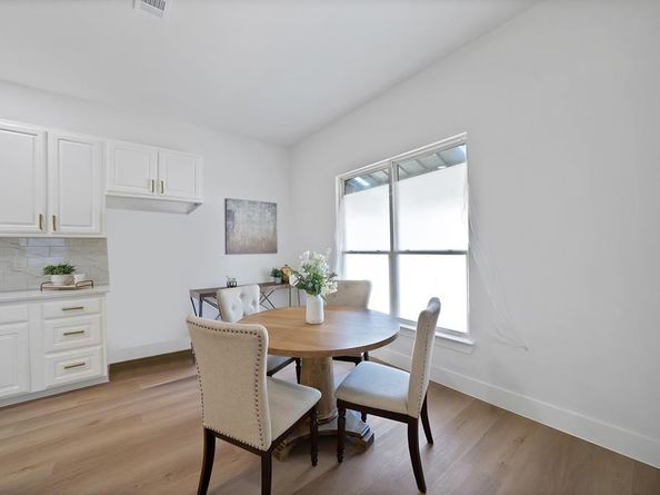 1130 E Hattie Street , Fort Worth Texas 76104