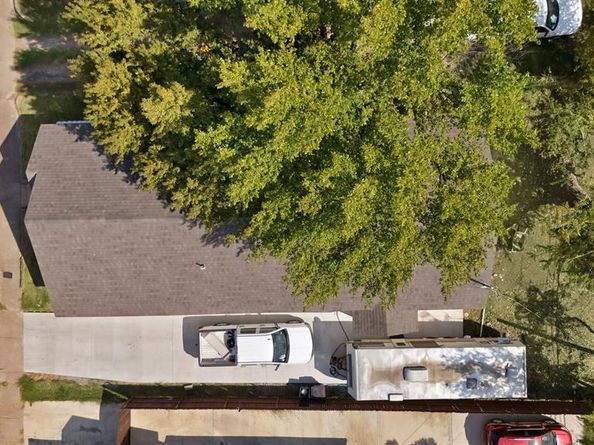 1130 E Hattie Street , Fort Worth Texas 76104