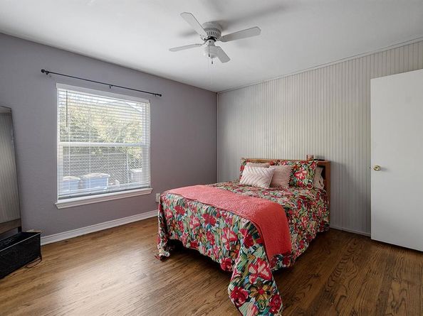 9207  Angora Street , Dallas Texas 75218
