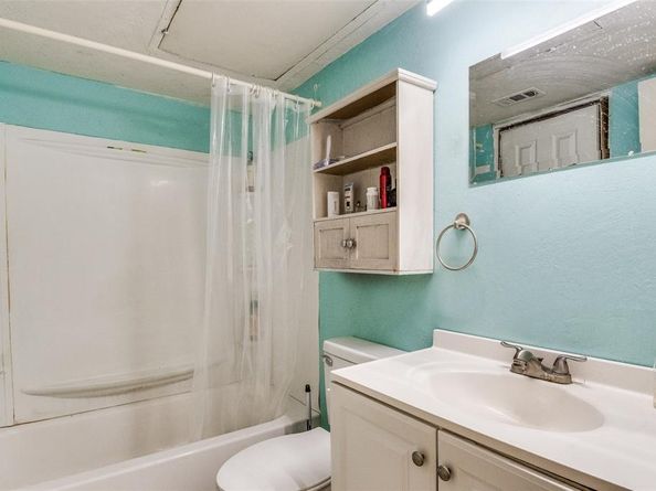 705  Valiant Circle , Garland Texas 75043