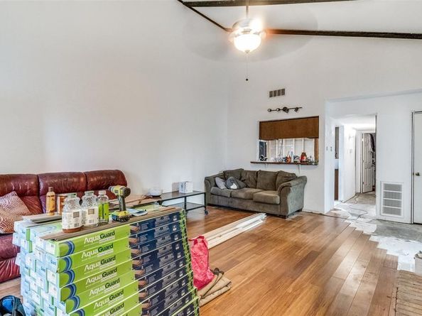 705  Valiant Circle , Garland Texas 75043