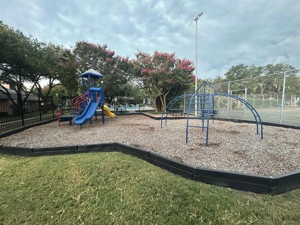 9702  Amberton Parkway , Dallas Texas 75243