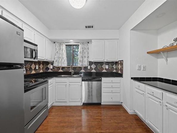 9702  Amberton Parkway , Dallas Texas 75243