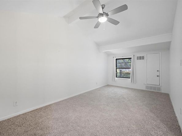 9702  Amberton Parkway , Dallas Texas 75243