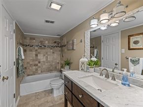 4303  Buena Vista Street  303, Dallas Texas 75205