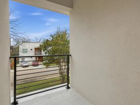 1130  Shaw Street , Dallas Texas 75212