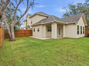 1130  Shaw Street , Dallas Texas 75212