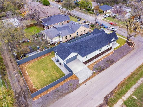 2331  Idaho Avenue , Dallas Texas 75216