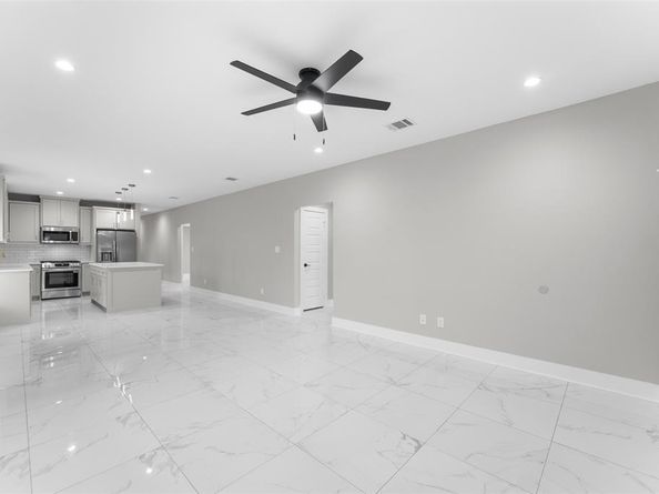 2331  Idaho Avenue , Dallas Texas 75216