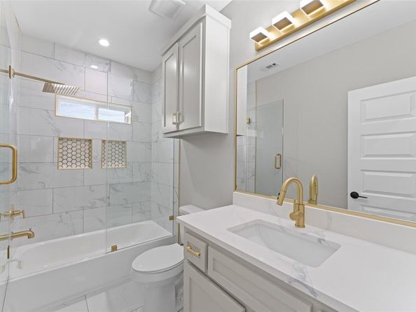 2331  Idaho Avenue , Dallas Texas 75216